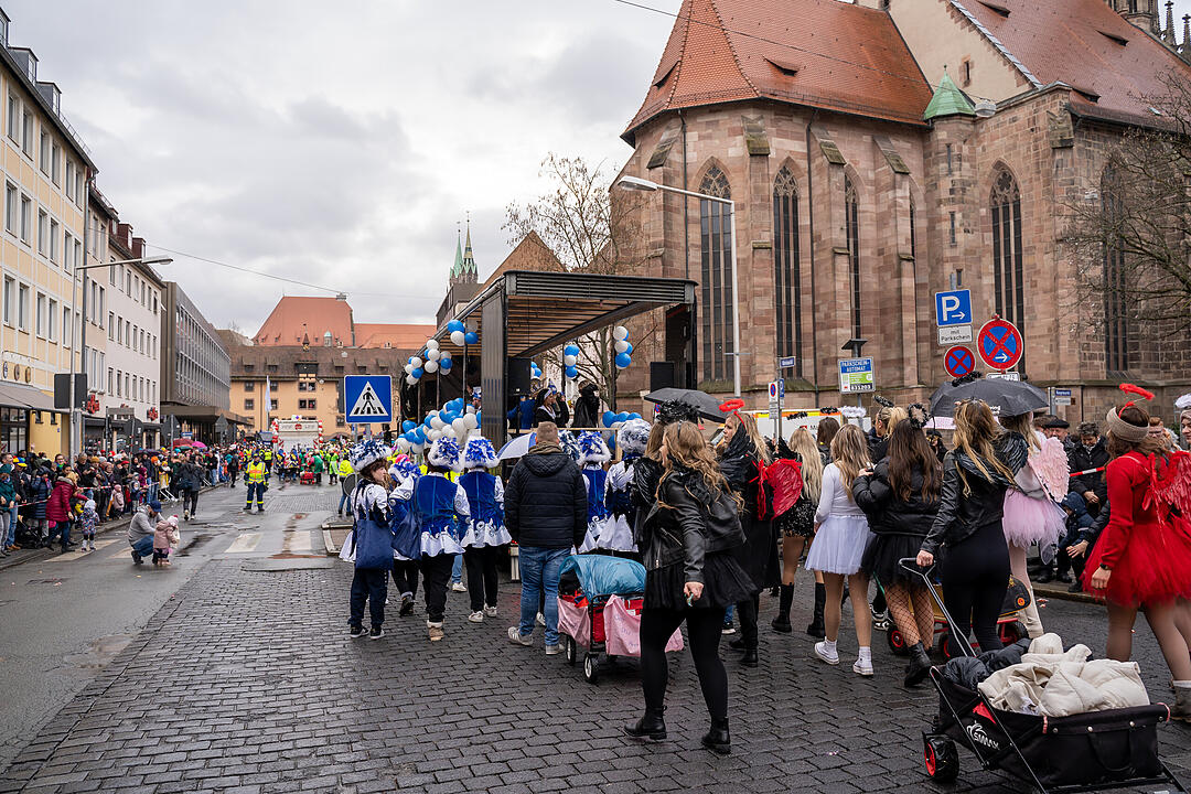 Der traditionelle Umzug zog ca. 70.000 Faschingsfreunde an.