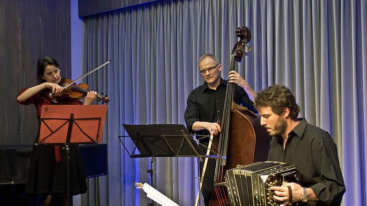 Susanne Hofmann, Dietmar Engels und Matias Gonzales konzertierten in Coburg. Foto: Jochen Berger