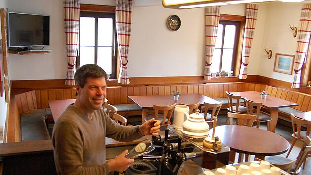Vor drei Jahren &uuml;bernahm Steffen Sch&auml;rpf das Goldene Ro&szlig; im Hammelburger Stadtteil Diebach. Nach und nach modernisiert er das denkmalgesch&uuml;tzte Fachwerkhaus aus dem 16. Jahrhundert.