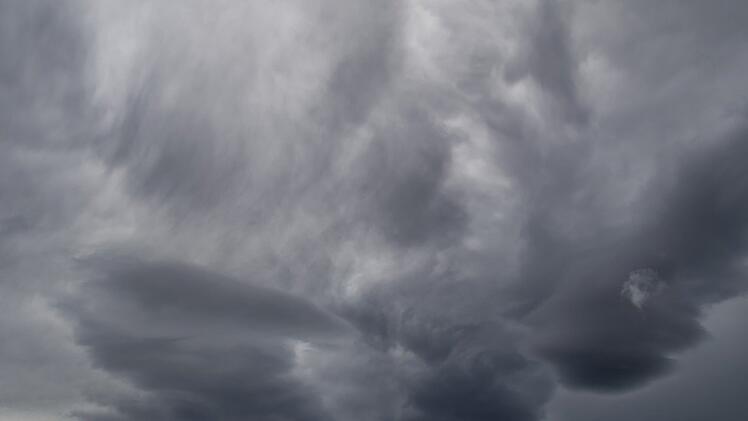 Wind- und Sturmb&ouml;en in Franken: Aktuelle Warnungen f&uuml;r zahlreiche Gebiete