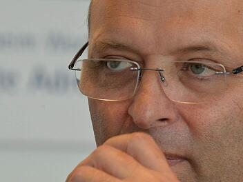 IHK-Präsident Heribert Trunk war der Wunschkandidat von CSU und Freien Wählern für den Vorsitz des Wirtschaftsbeirats in Bamberg. Doch gegen eine rot-grüne Mehrheit konnten sie sich nicht durchsetzen. Foto: Ronald Rinklef