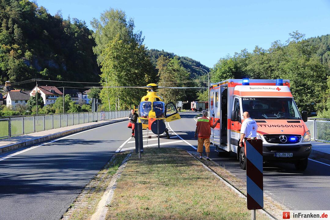 Auto überschlägt sich im Kreis Forchheim