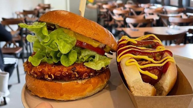 Nürnberg: "Burgerilla" feiert Wiedereröffnung -  Gäste erwarten 1-Euro-Aktionen