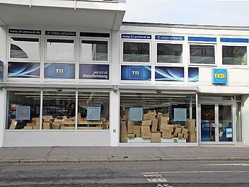 Die neue Tedi-Filiale in der Hindenburgstraße (oben) soll am Samstag eröffnet werden. Foto: Christiane Lehmann