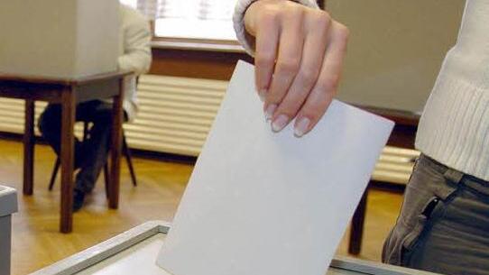 Ob der Wahlvorschlag der CSU/FWG in Teuschnitz zugelassen wird, muss der Beschwerdeausschuss entscheiden. Foto: Federico Gambarini/dpa