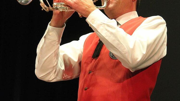 Beim "Bella Italia"-Medley griff Harald Streit zur Trompete. Foto: so