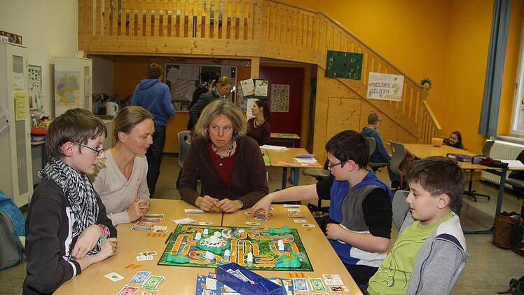 Im ersten Stockwerk des B-Baus ist das Reich von Karin Herbst, s am MGF zuständig für die Ganztagsbetreuung. Foto: Sonja Adam