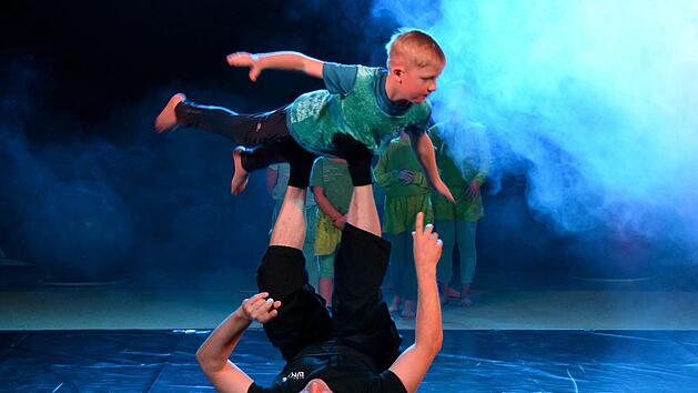 Erleben die Besucher der Nacht des Sports diese im kommenden Jahr im Bad Kissinger Terrassenschwimmbad? Die Idee daf&uuml;r besteht. Foto: Archiv/Peter Rauch
