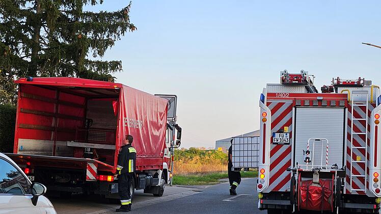 Fürth: Landwirt entdeckt Panzergranate auf Feld - "kann zu lautem Knall kommen"
