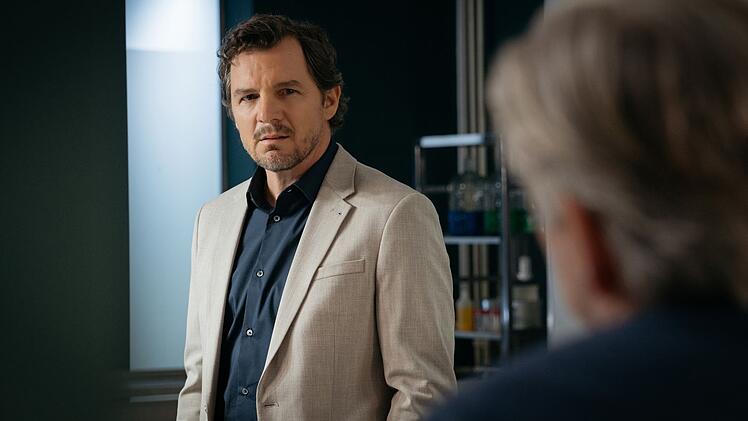 Drago Varga (Felix Klare) stand schon mehrfach im Zentrum von Vergewaltigungsvorw&uuml;rfen. Doch jedes Mal hatte der Gesch&auml;ftsmann ein Alibi. Die habe er seinen guten Verbindungen zu wichtigen Menschen zu verdanken, da ist sich die neue Ermittlerin Valessa sicher. Nur wie soll man ihm das nachweisen?