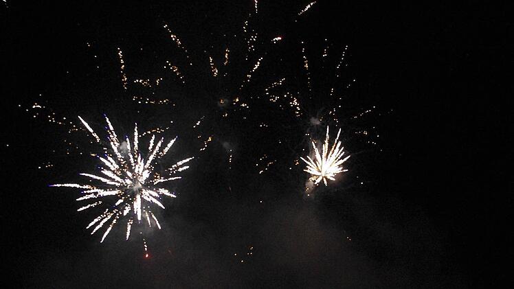 Mit dem großen Brillantfeuerwerk ging es zum Höhepunkt des Samstagabends über.
