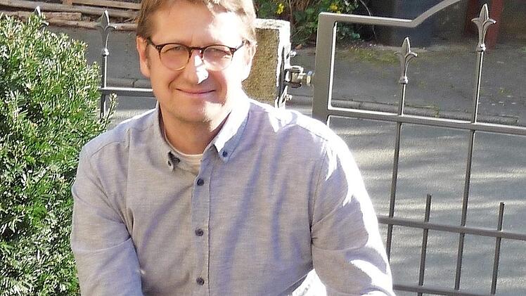 Steffen Lipfert mit seiner Hündin Centa.  Foto: privat