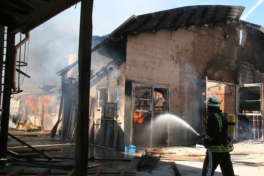 Feuer auf Aussiedlerhof
