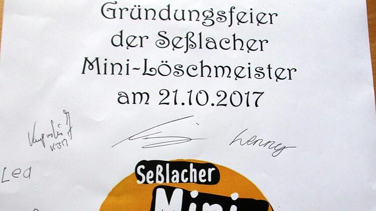 Der Gründungsvertrag Foto: Bettina Knauth