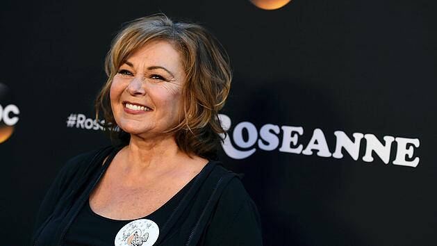 Einen geschmacklosen Witz erlaubte sich Roseanne Barr bei Twitter. Foto: Jordan Strauss/Invision/dpa