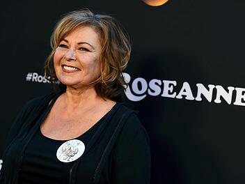 Einen geschmacklosen Witz erlaubte sich Roseanne Barr bei Twitter. Foto: Jordan Strauss/Invision/dpa