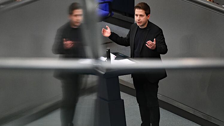 K&uuml;hnert f&uuml;r kleine Altersbez&uuml;ge f&uuml;r Abgeordnete