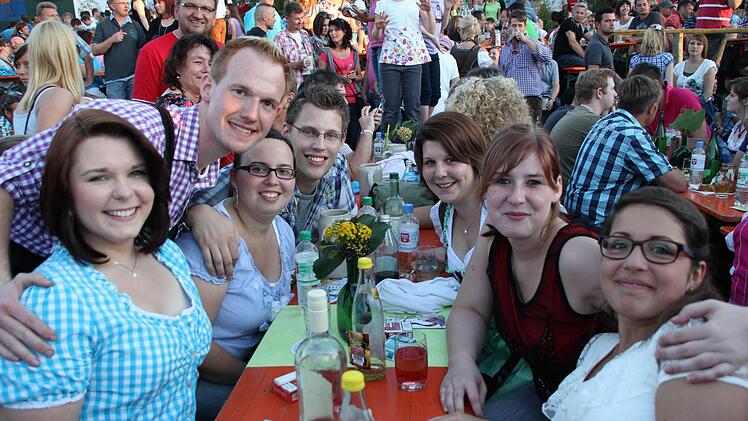 Da sind doch alle zufrieden und stellen sich gerne einem Erinnerungsfoto!