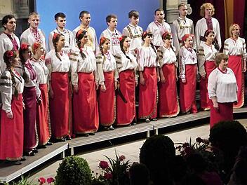der Chor "Viva la musica" aus der Ukraine gastiert am 3. Mai in der Evangelischen Kirche in Neunkirchen am Brand.  Foto: Privat