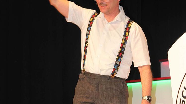 Carl Bäuderle, alias Kai Baumstark, als Schwabe  Foto: Veronika Schadeck