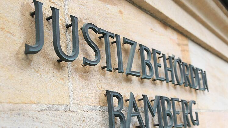 Nach der Verhandlung am Amtsgericht musste ein 56-jähriger Obdachloser zurück in seine Zelle in der JVA in Bamberg.  Foto: Foto: Ferdinand Merzbach