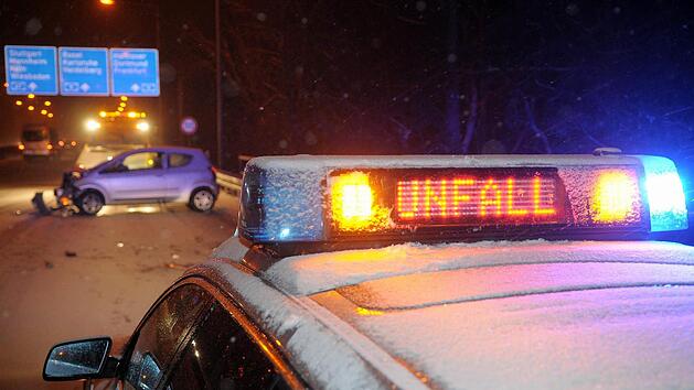 Auf der A9 um Bayreuth sind von Freitag auf Samstag einige Unf&auml;lle passiert. Unter anderem waren Schnee und Eis die Gr&uuml;nde daf&uuml;r.