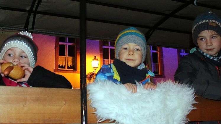 Die Kutsche bot sich für eine Verschnaufpause und eine kleine Stärkung an.