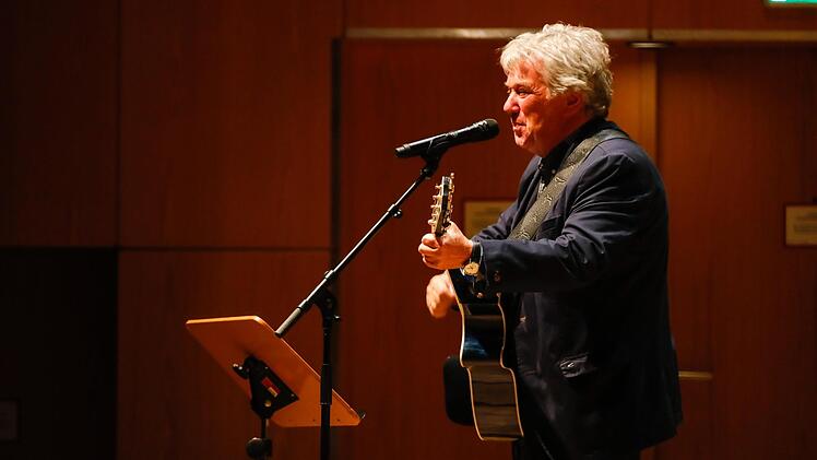 Konzert von und mit Rolf Zuckowski in der Konzerthalle Bamberg am 8. Oktober 2017. Foto: Matthias Hoch