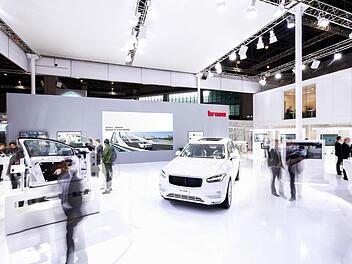 Auto Shanghai 2019: In einem seriennahen Konzeptfahrzeug pr&auml;sentiert Brose das intelligente Zusammenspiel seiner T&uuml;r- und Sitzfunktionen.  Foto: Brose