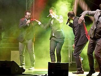 Die Gruppe "Viva Voce" mit Bastian Hupfer, Matthias Hofmann, David Lugert, Jörg Schwartzmanns und Heiko Benjes überzeugte die Besucher bei ihrem Gastspiel auf dem Schlossberg in Königsberg - ein weiterer Höhepunkt beim Burgfestival in der Regiomontanusstadt. Foto: Gerold Snater