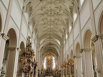 Bamberger Wahrzeichen in Gefahr: St. Michael ist  seit  Donnerstag  gesperrt.  Foto:  Rinklef/Archiv