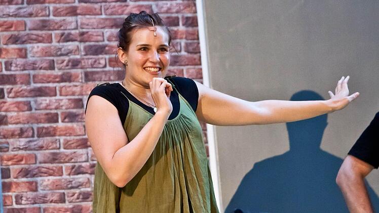 Laura Mann bei der Probenarbeit zu "Kiss Me, Kate"Foto: Jochen Berger