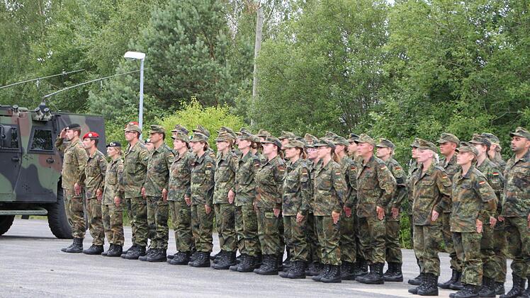 Impressionen vom Gelöbnis ziviler Mitarbeiter in der Rhön-Kaserne Wildflecken (23. Juli 2015) Foto: Ulrike Müller