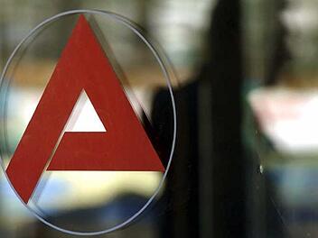 Die Arbeitslosigkeit im Kreis Haßberge hat sich weiter reduziert.  Foto:  Frank Leonhardt/dpa