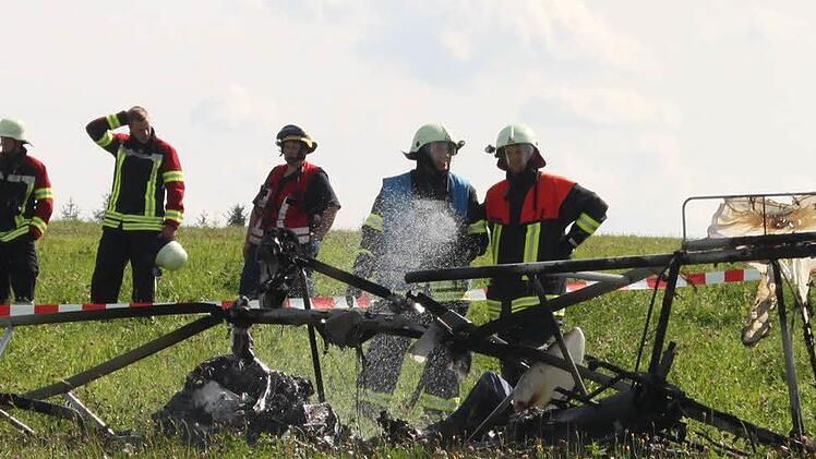 Das Ultraleichtflugzeug brannte völlig aus. Foto: Archiv/Jürgen Gärtner