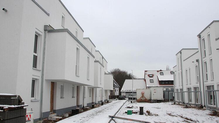 Ende 2014 sollen alle Häuser auf dem ehemaligen Hallenbad-Gelände bewohnt sein.