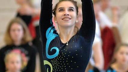 Franziska Jauemig beim Bodenturnen