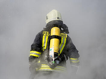 Feuerwehr, Brand, Rauch, Feuerwehreinsatz
