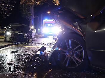 An beiden Fahrzeugen entstand ein Totalschaden. Foto: Marian Hamacher