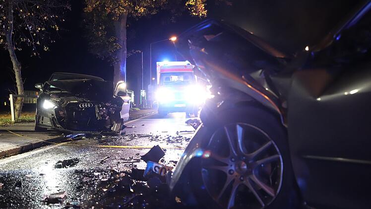 An beiden Fahrzeugen entstand ein Totalschaden. Foto: Marian Hamacher