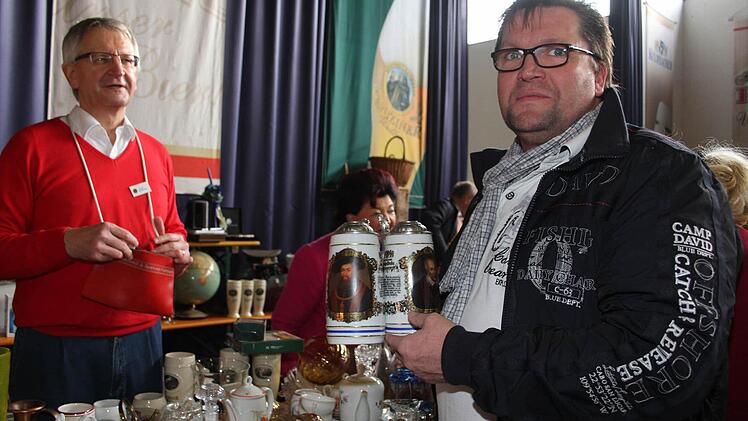 Ingo Budemann kaufte zwei Krüge - die werden in die USA verschickt. Als Geschenk!