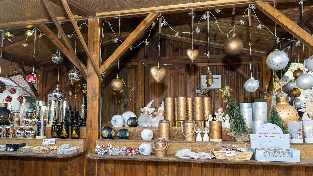 R&ouml;delsee, Traditioneller Weihnachtsmarkt rund um das Schloss