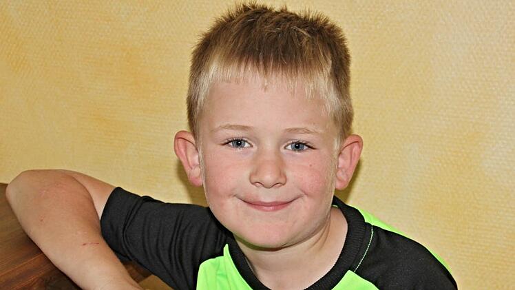 Cool gibt sich der sechsjährige Moritz Welsch, als er über das Ferienprogramm spricht. Er kommt in die Schule. Ob er dann noch am Ferienprogram nächstes Jahr teil nimmt, weiß er noch nicht. Foto: Helmut Will
