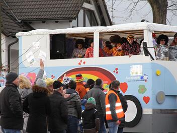 Der Faschingszug in Neuses Foto: Mathias Erlwein