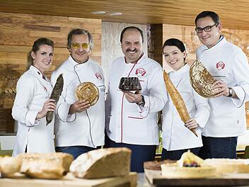 Das Jury-Team der ZDF-Sendung "Deutschlands bester Bäcker": Andrea Schirmaier-Huber, Peter Kapp, Johann Lafer, Eveline Wild und Jochen Baier.  Foto: ZDF/Jana Kay