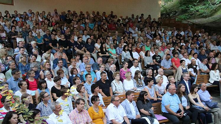 Begrüßung der Gäste. Foto: Jürgen Gärtner