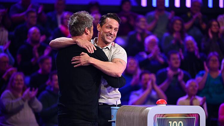 Oliver Geissen (links) ist als Musikshow-Moderator ja eigentlich vom Fach. Er quizzt zusammen mit Alexander Kumptner.