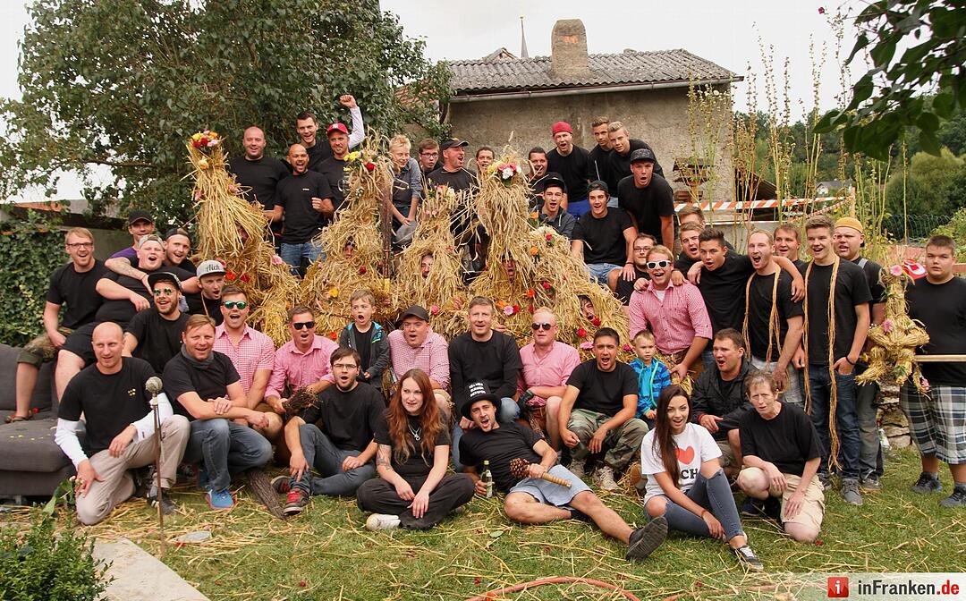 Strohbären in Kirchaich