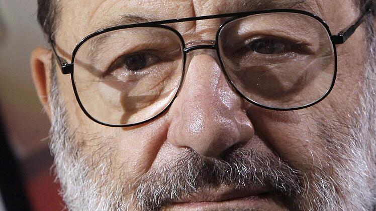 "Der Name der Rose": Schrifsteller Umberto Eco (†). Foto: Arno Burgi/dpa