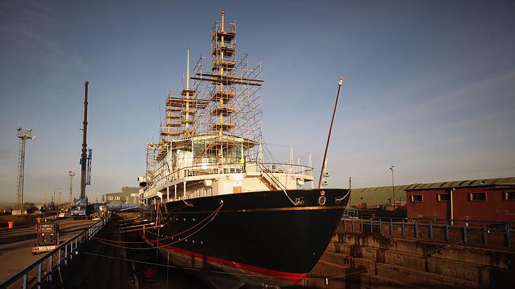 Mit der Britannia reiste die k&ouml;nigliche Familie &uuml;ber 40 Jahre. 1997 endete die Dienstzeit der Yacht im Hafen von Edinburgh, wo sie noch heute besichtigt werden kann.